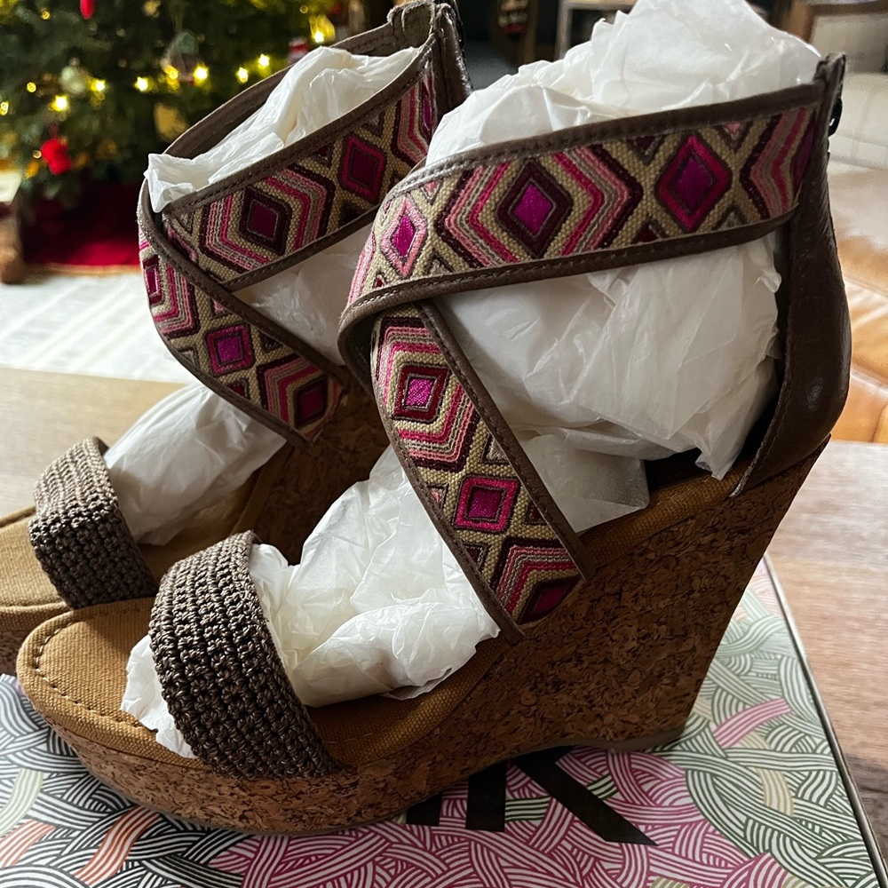 The Sak wedge shoe